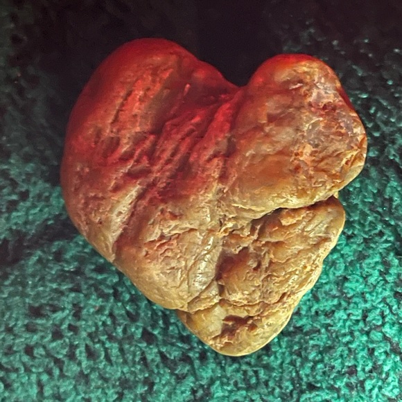 Authentic 🤎🧡💛 heart shaped rock - Picture 4 of 4